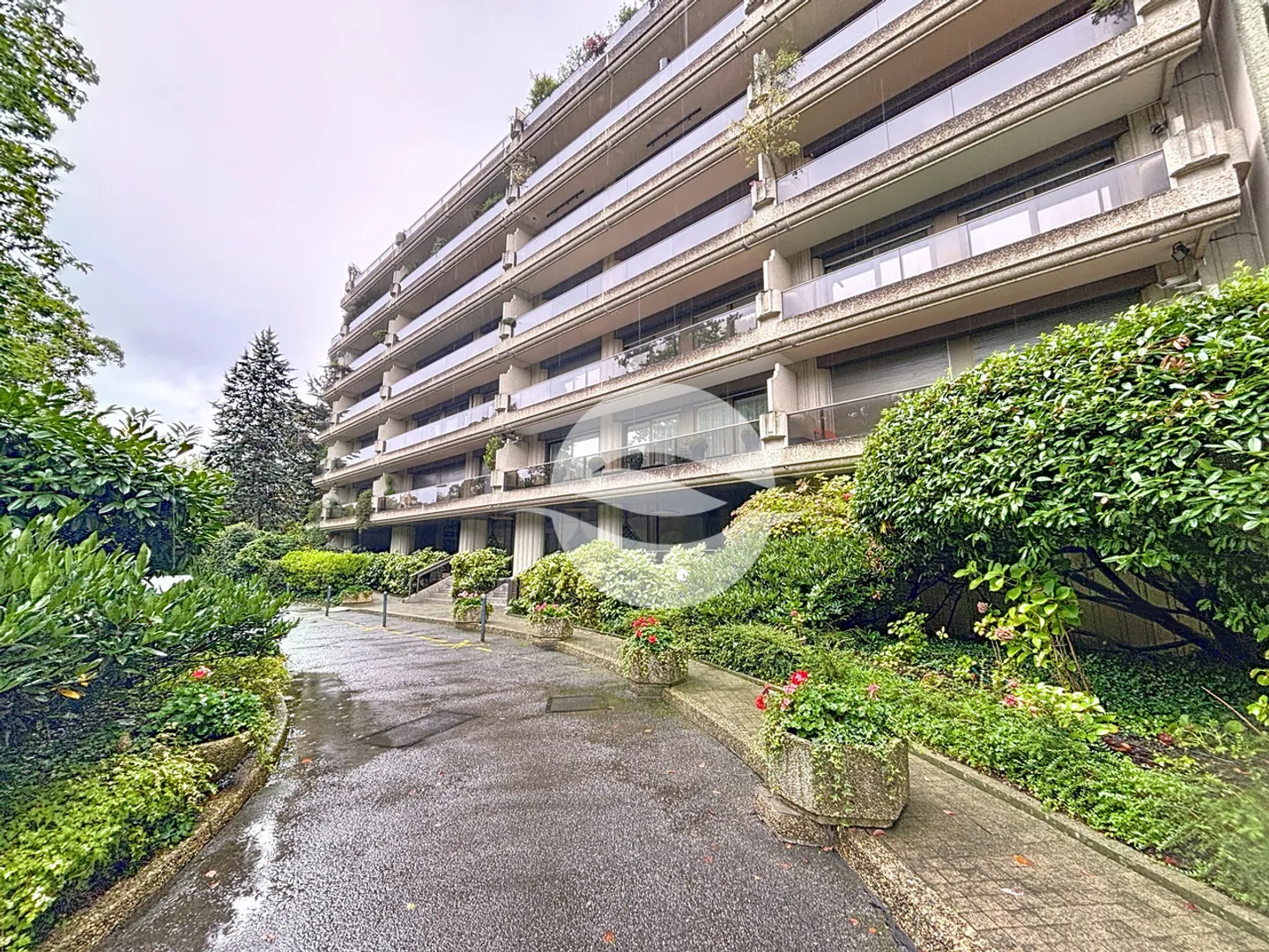 Appartamento 6 stanze fiorito e magnifico vicino a Ecolint - Foto 13 di 13