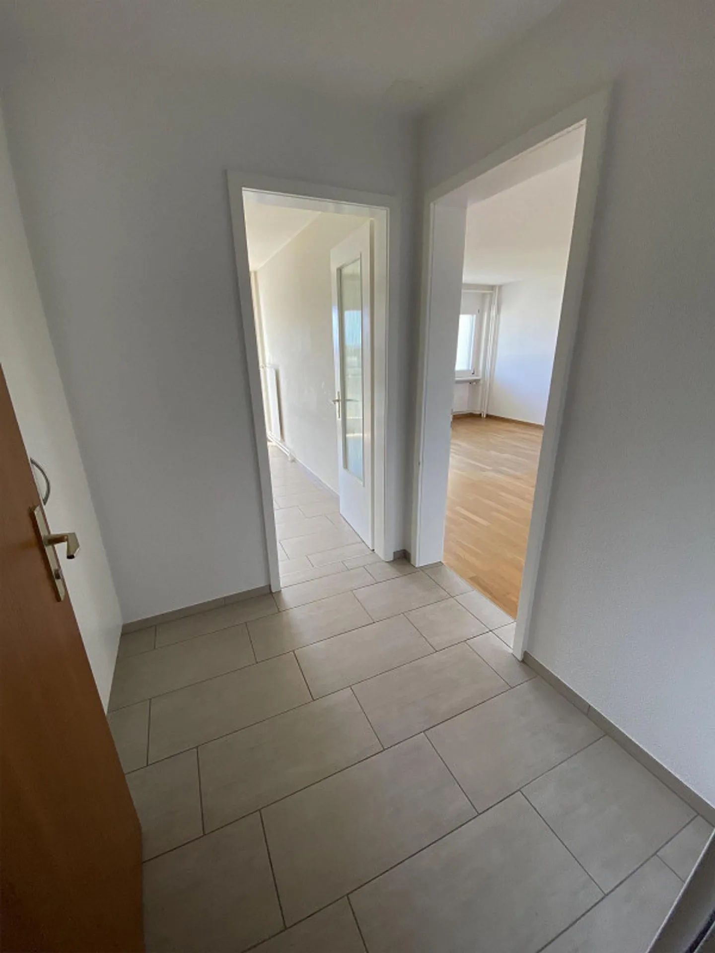 Appartement confortable de 3,5 pièces avec une belle vue - Photo 4 sur 23