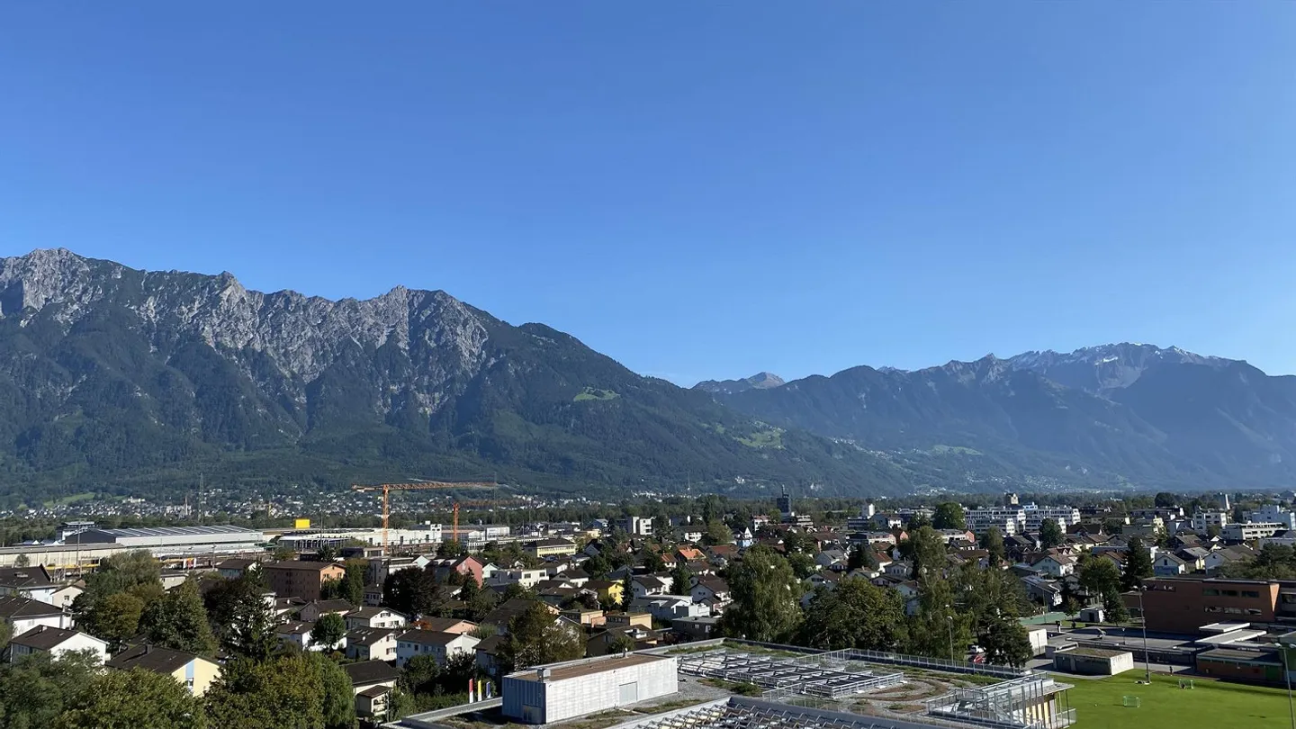 Appartement confortable de 3,5 pièces avec une belle vue - Photo 23 sur 23