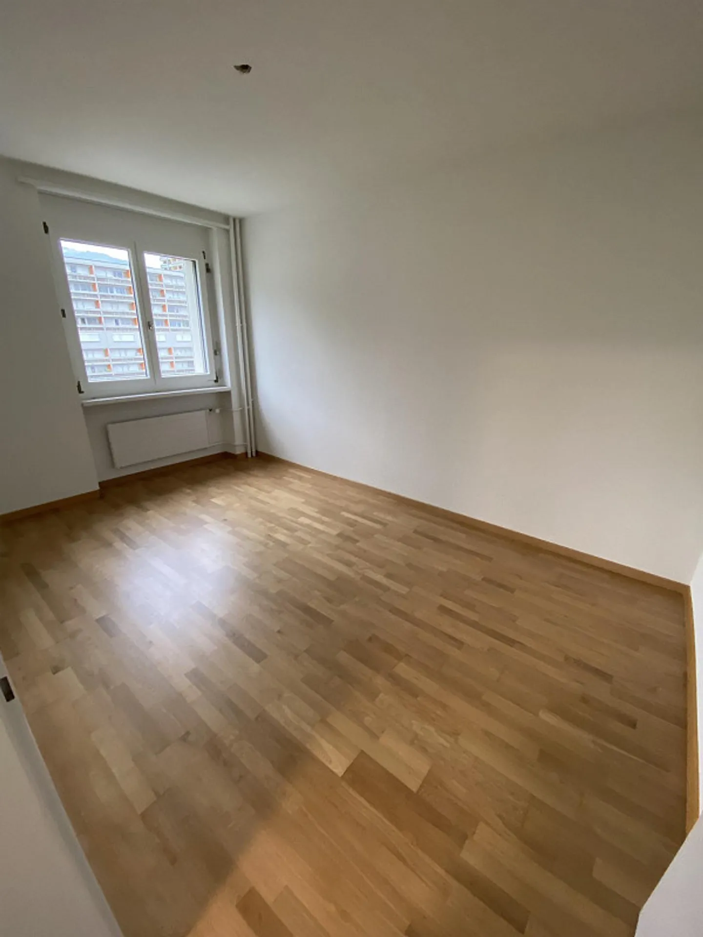 Appartement confortable de 3,5 pièces avec une belle vue - Photo 13 sur 23