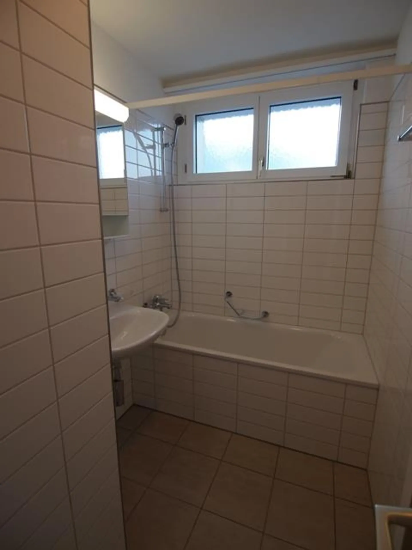 Appartement confortable de 3,5 pièces avec une belle vue - Photo 15 sur 23