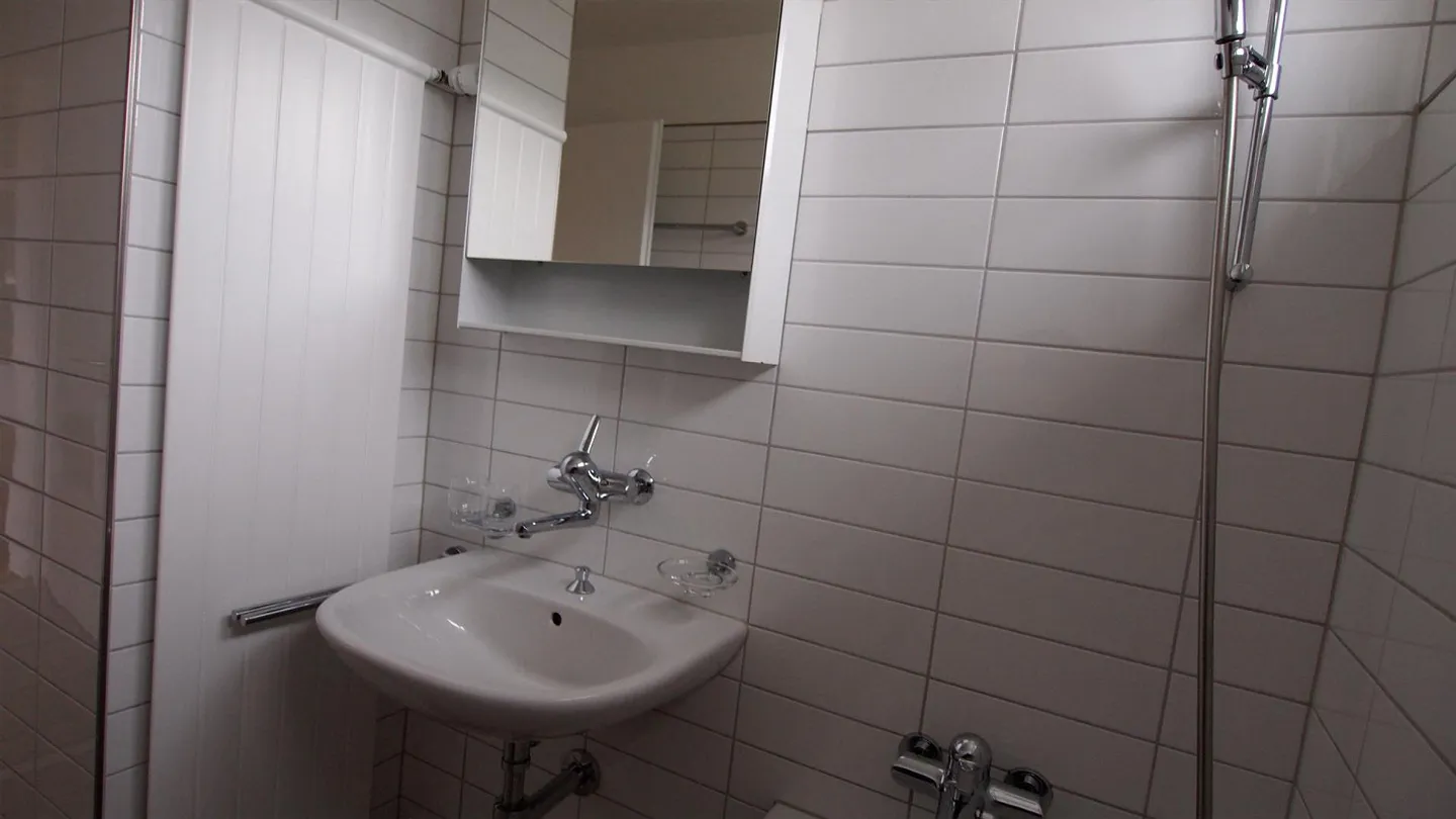 Appartement confortable de 3,5 pièces avec une belle vue - Photo 16 sur 23