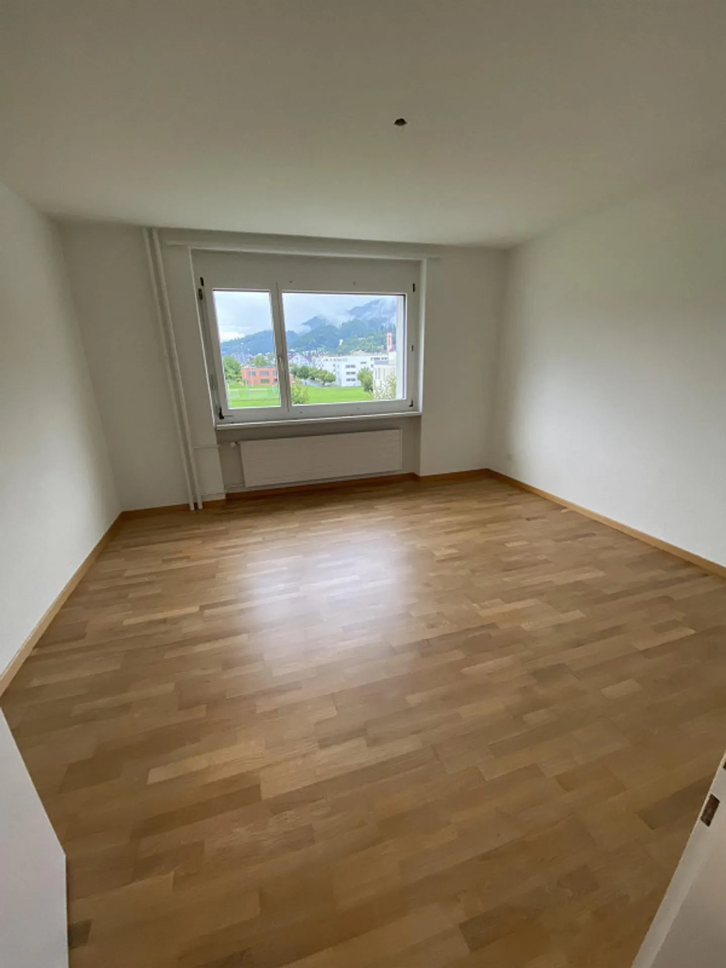 Appartement confortable de 3,5 pièces avec une belle vue - Photo 18 sur 23