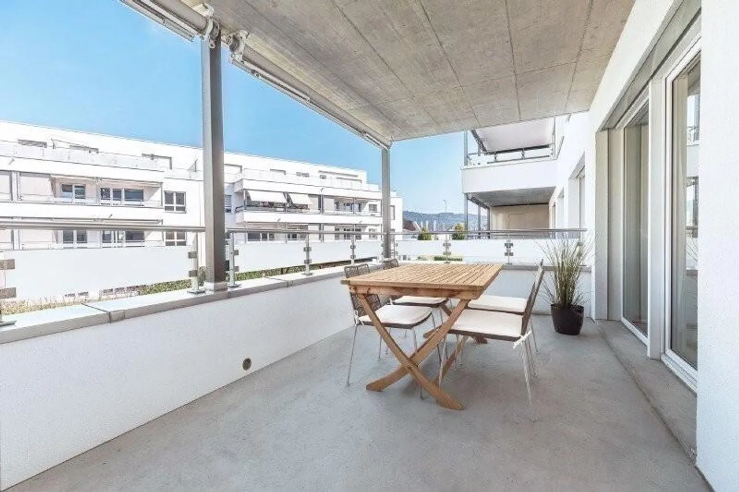 Modernes Apartment mit Balkon - Foto 7 von 8