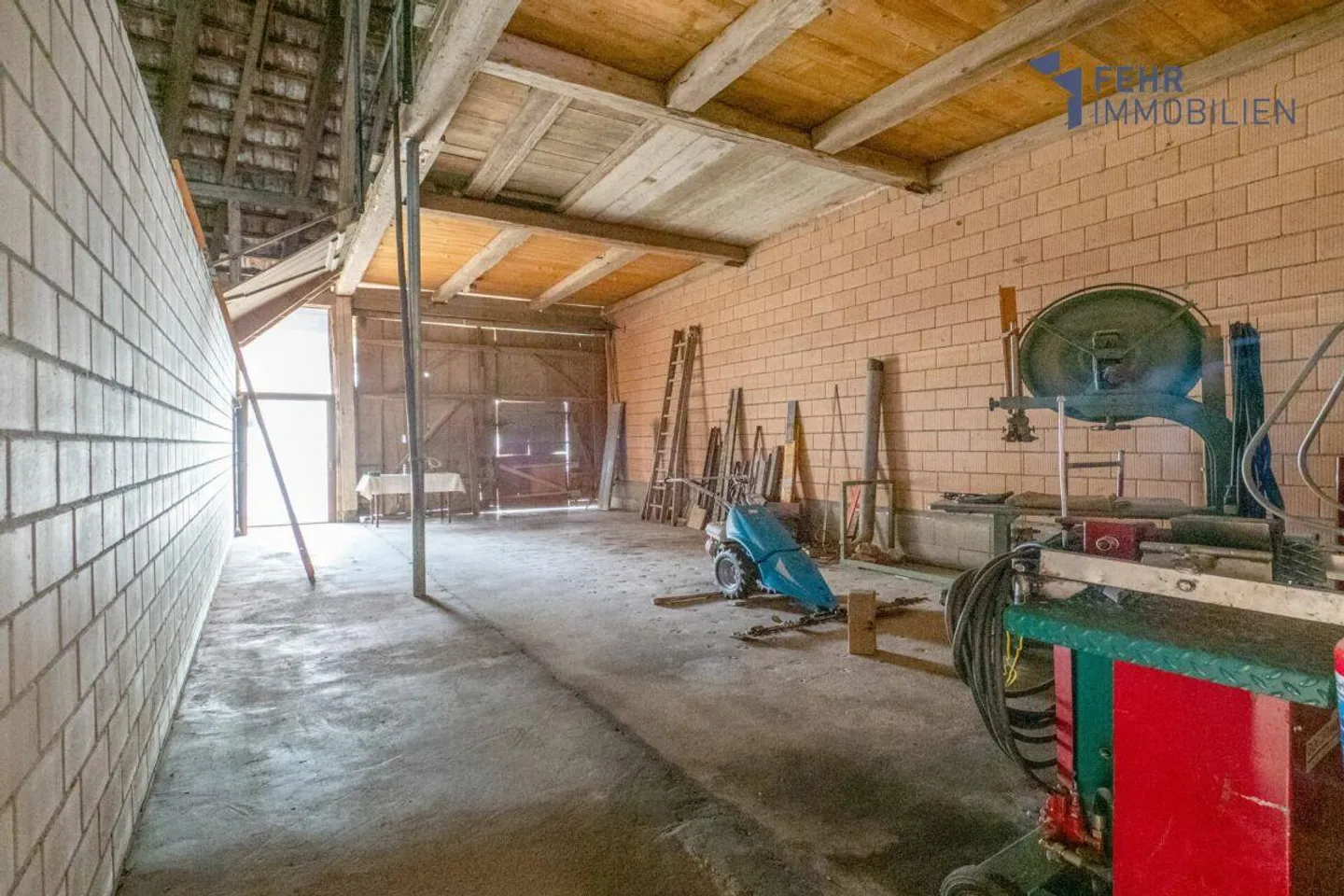 Fehr Immobilien - Bauernhaus mit Ausbaupotential - Foto 11 von 15