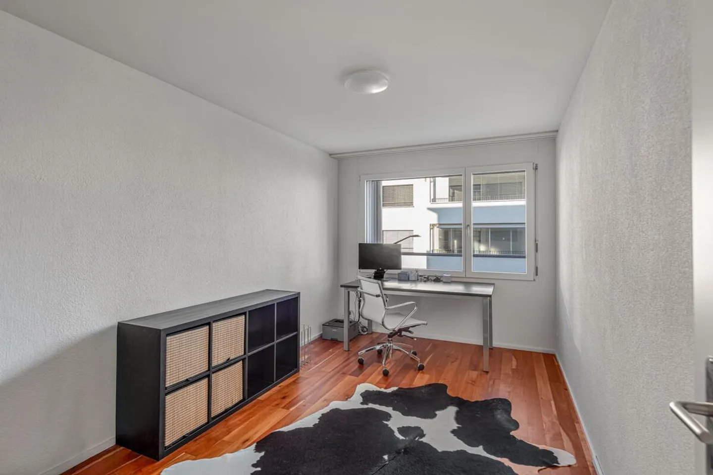 Appartamento moderno e elegante di 4,5 stanze con balcone - Foto 7 di 16