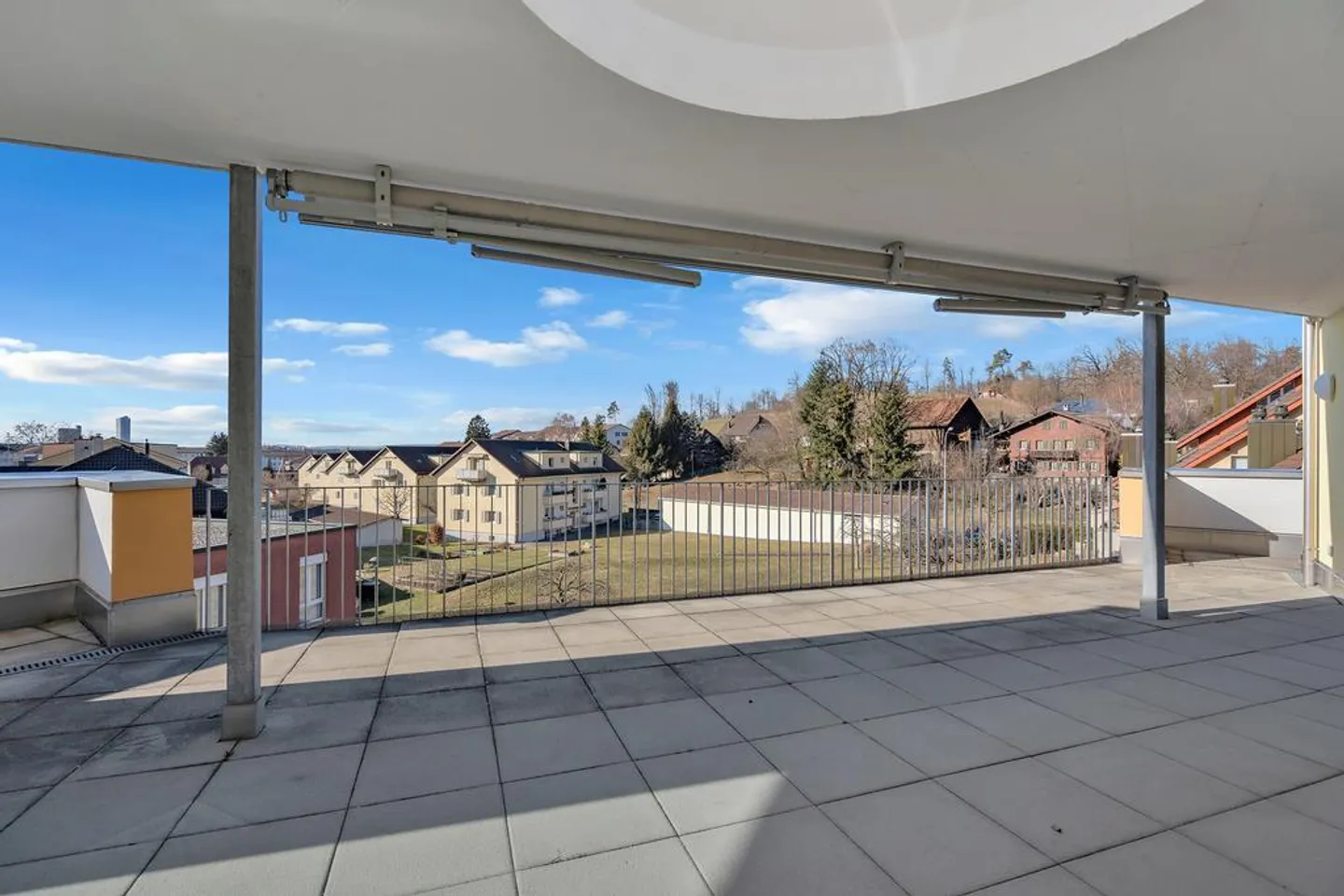 Balcone di 60m2 - Attico con standard di proprietà cercato? - Foto 8 di 9