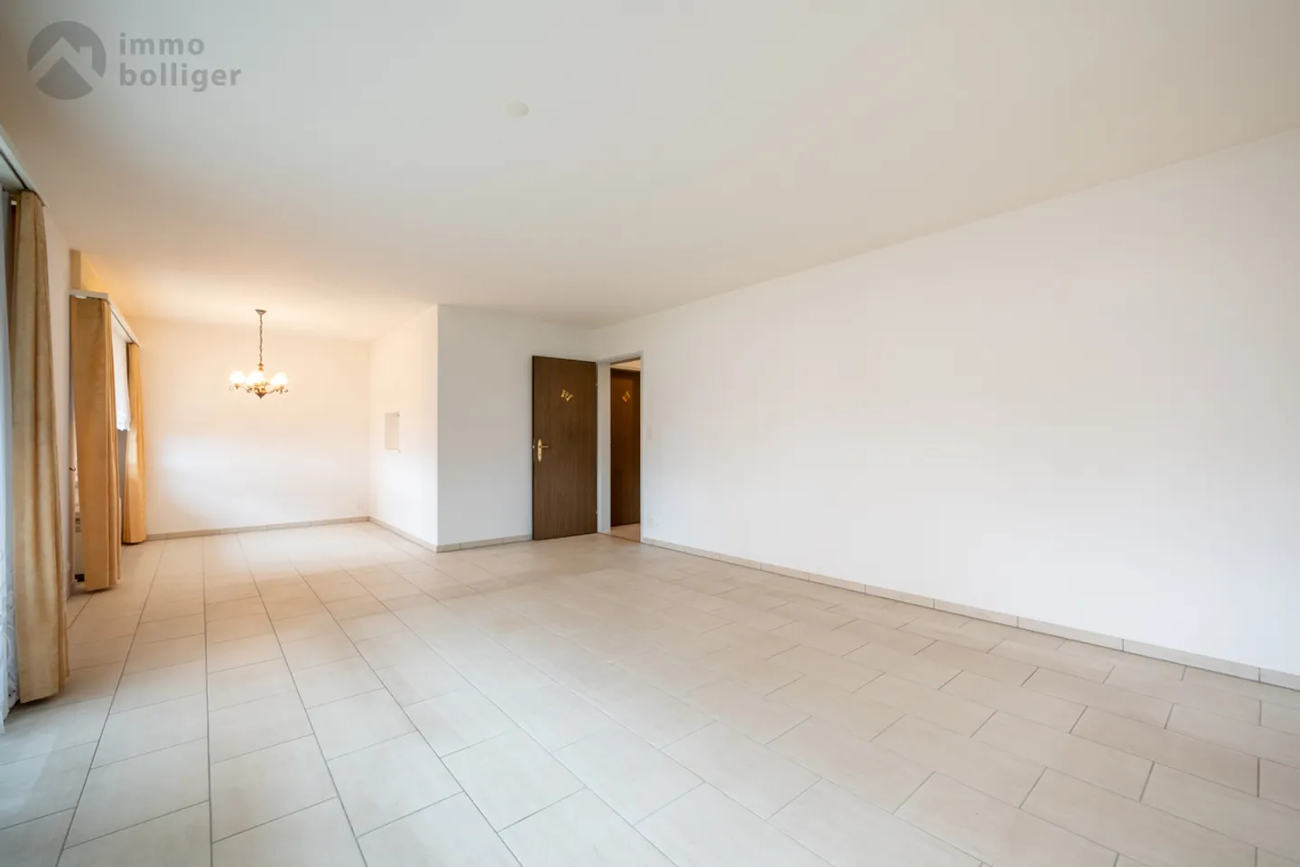 Charming Family Home in Oftringen - Photo 2 of 17