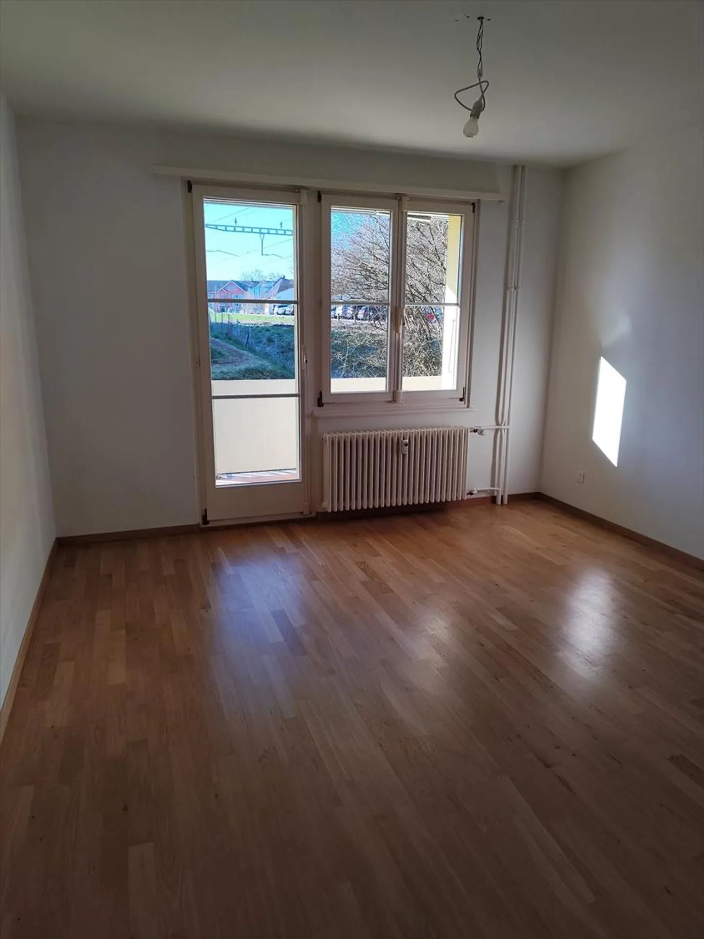 Apartment for rent - Photo 5 of 9
