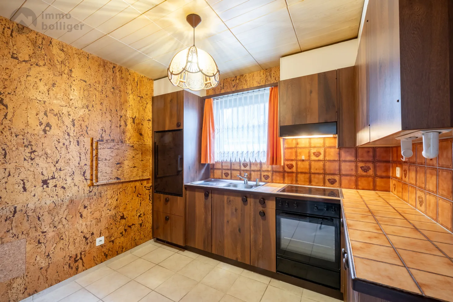 Charming Family Home in Oftringen - Photo 3 of 17