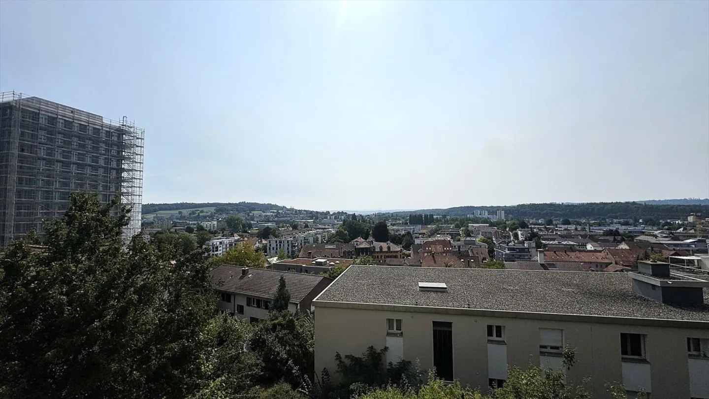 Bienne, 3-Zimmer-Wohnung im 2. Stock mit freier Sicht auf die Stadt - Photo 1 sur 6