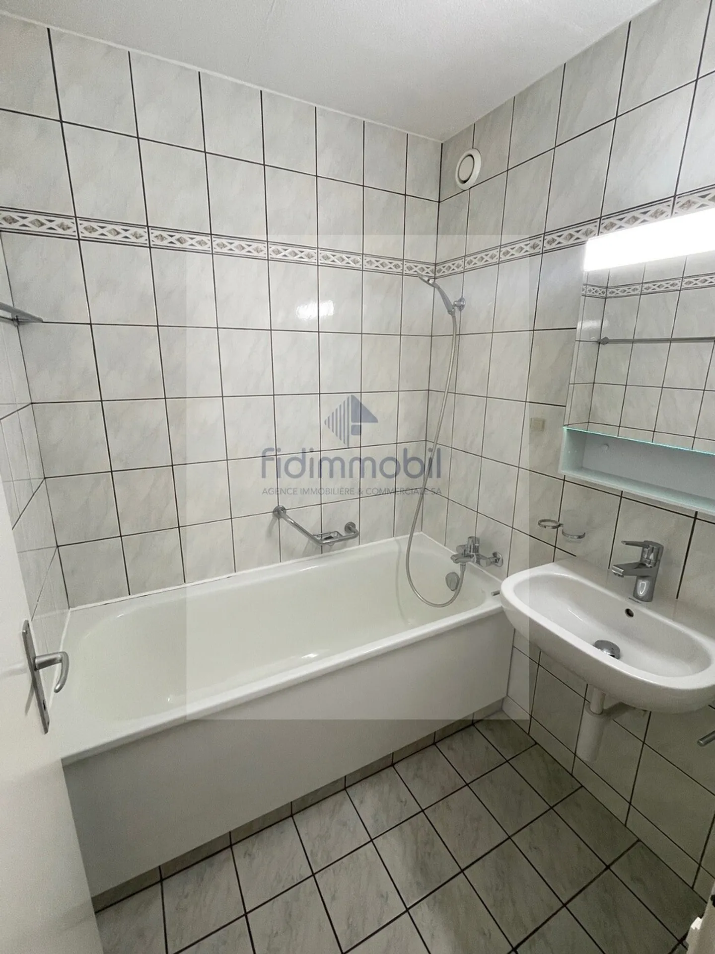 1.5-room apartment in Cormondrèche - Photo 4 of 5