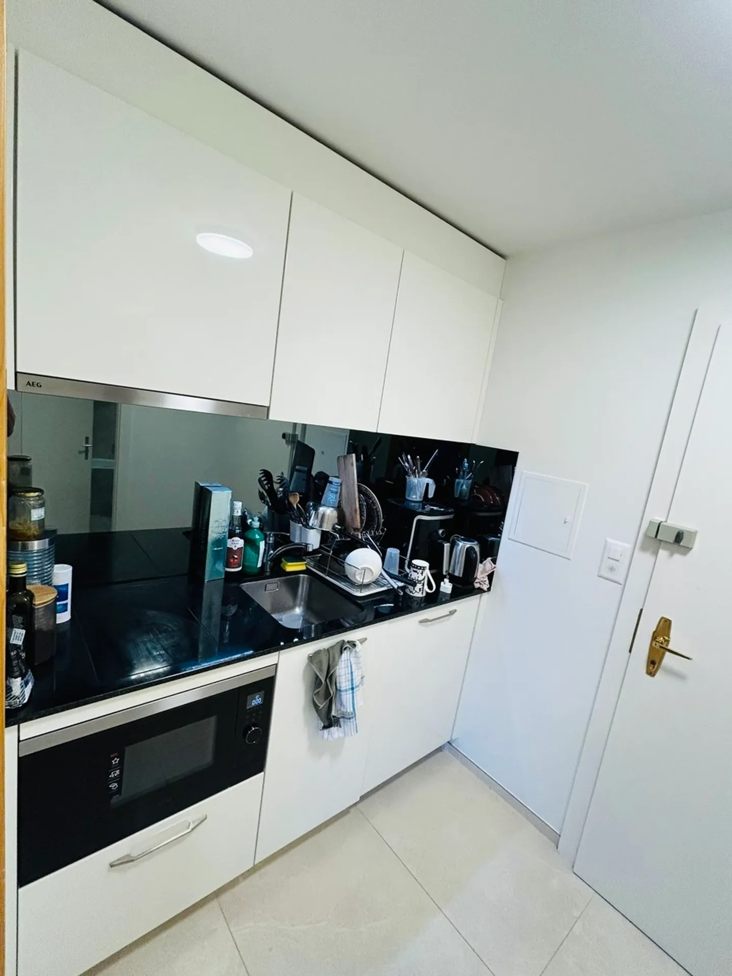 Very nice studio in the center of Crans for annual rent - Photo 3 of 8