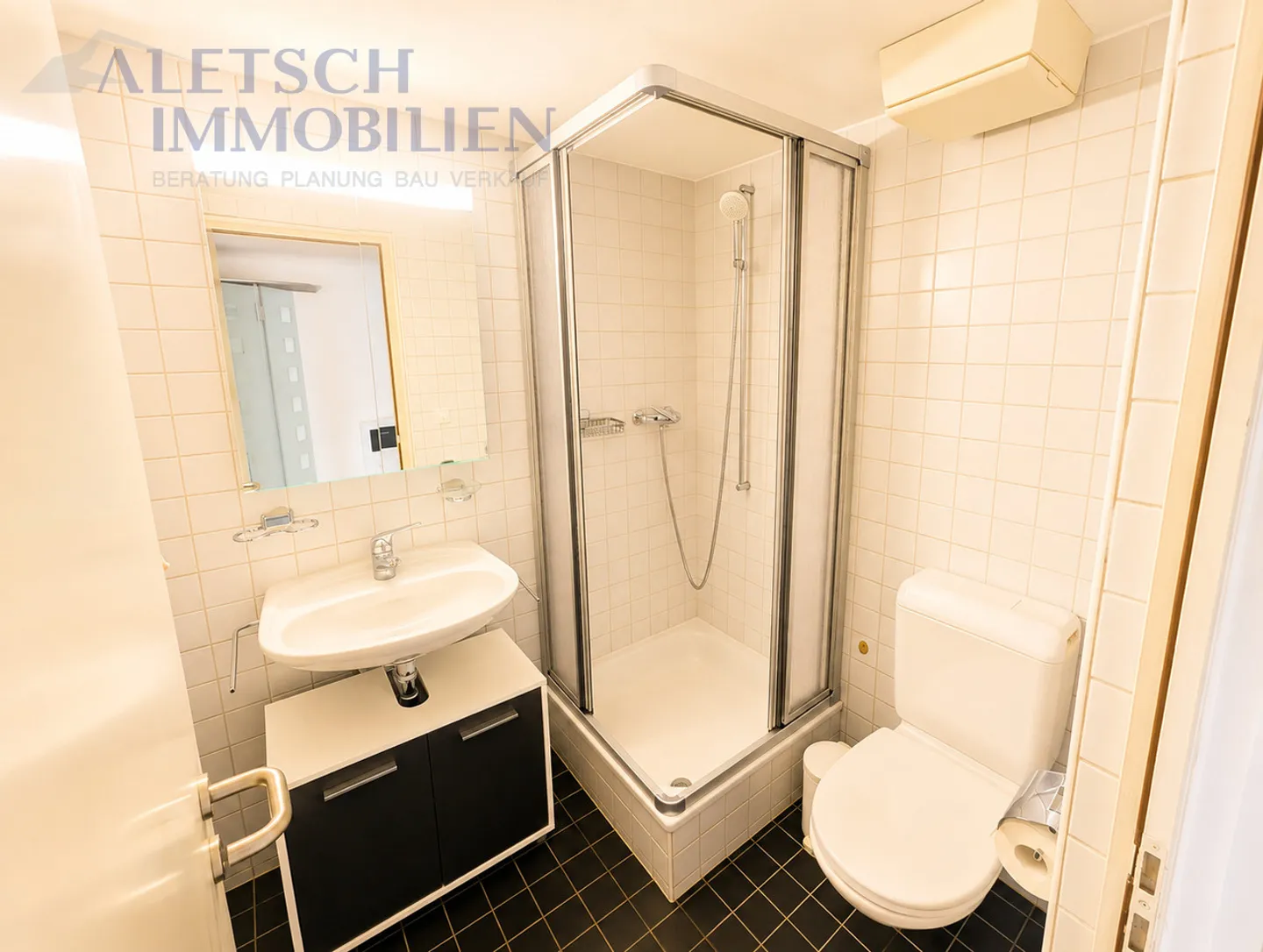 Your new home in the heart of Obergoms - Photo 4 of 6