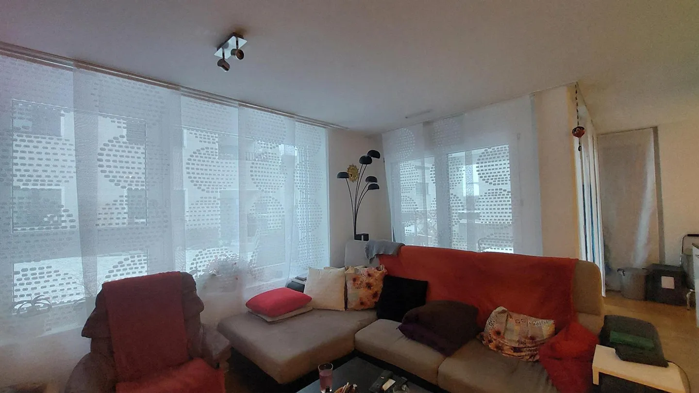 Wohnen in den schönen Fläscher Weinbergen! - Foto 7 von 10