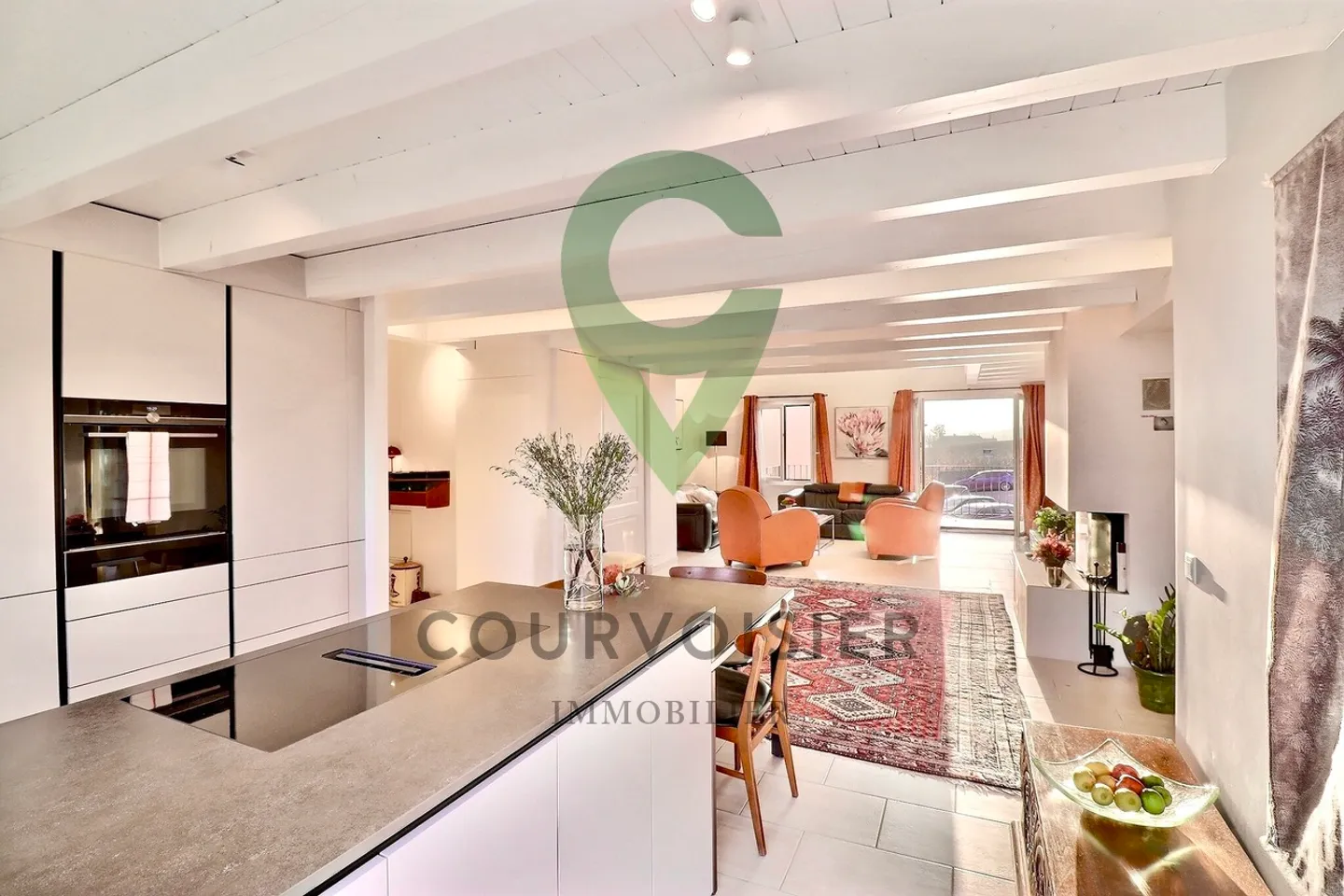 Wunderschön renovierte Penthousewohnung mit Geschmack, Blick auf die Weinberge und den See - Foto 6 von 12