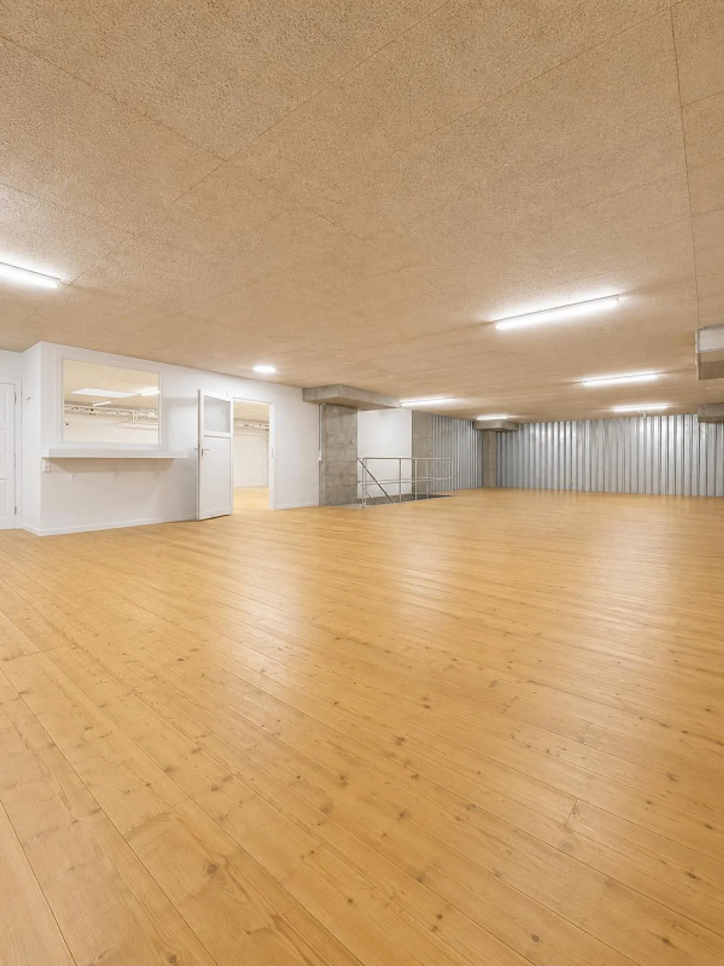 Espace de stockage à deux étages disponible à la location - Photo 3 sur 7