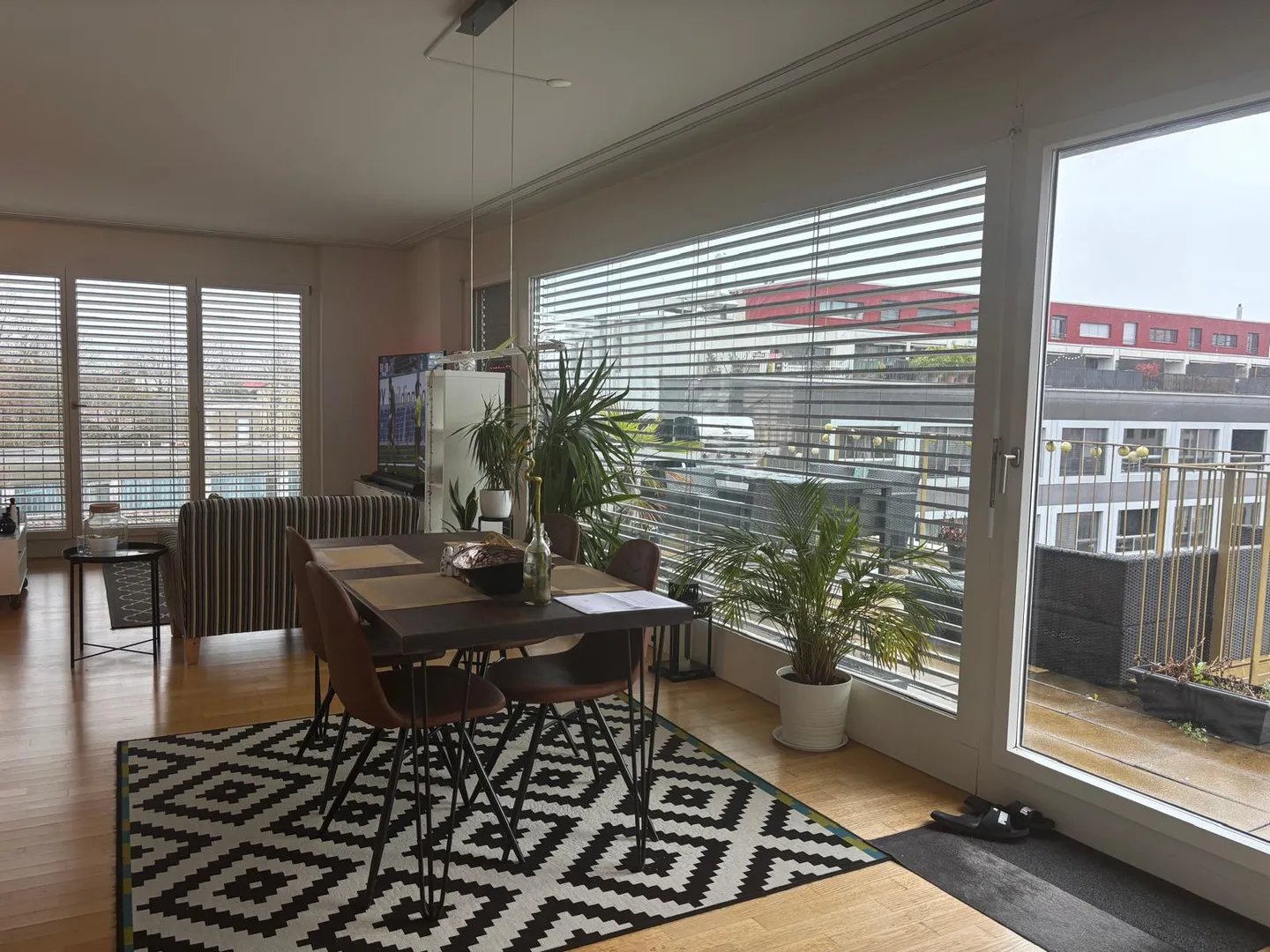 Vivere in città nel cuore di Wetzikon - moderno, centrale e pieno di qualità della vita - Foto 2 di 11