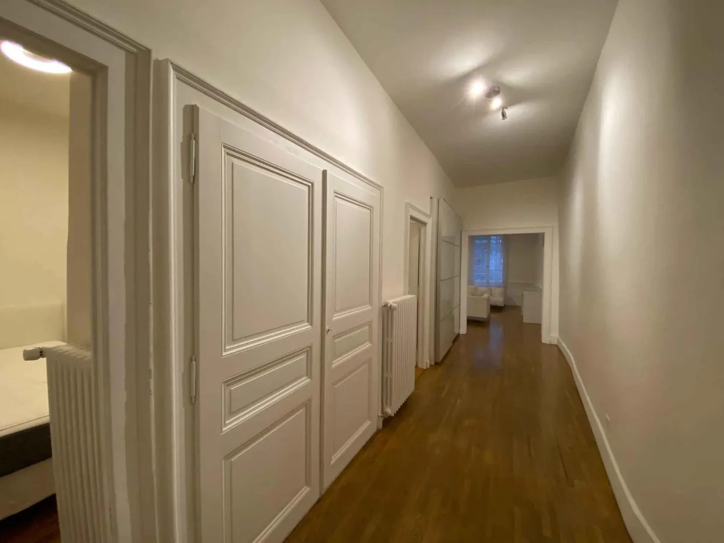 Appartement 2.5 pièces charmant - Photo 2 sur 9