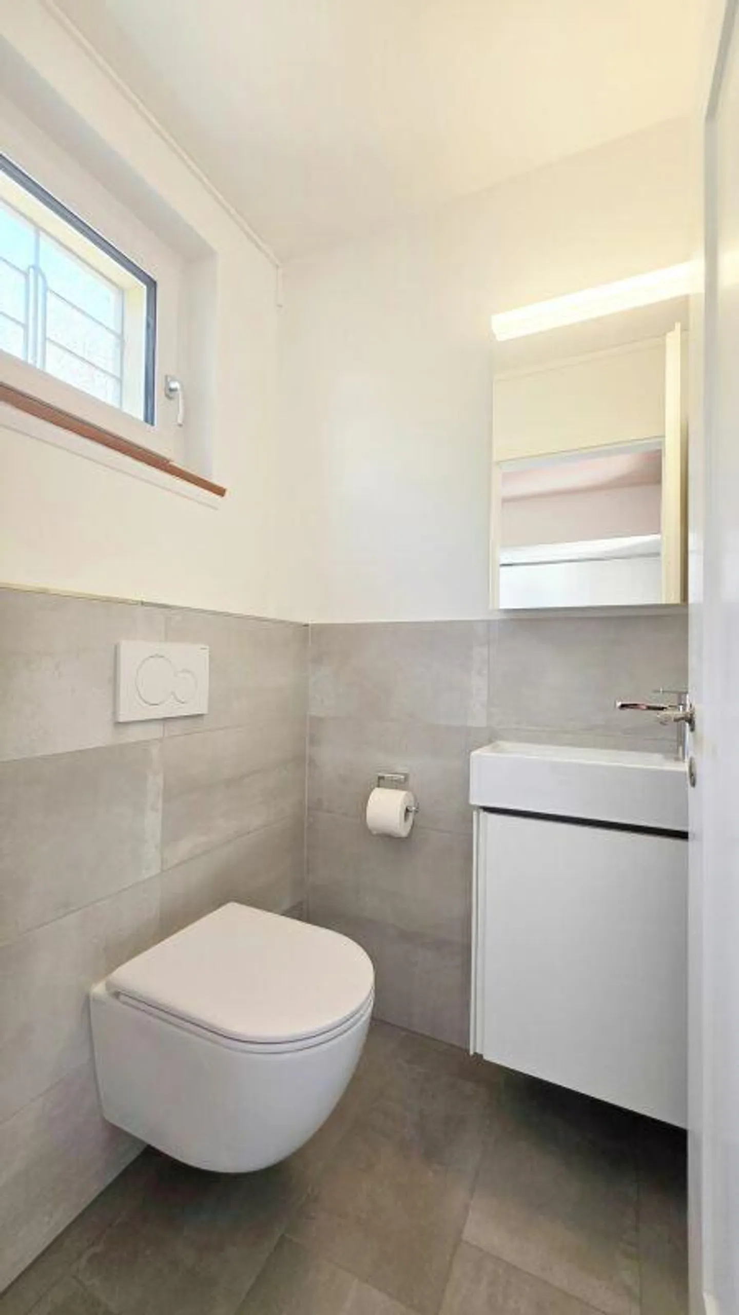 Occasione unica - Casa bifamiliare ristrutturata con stile in una posizione residenziale privilegiata - Foto 7 di 20
