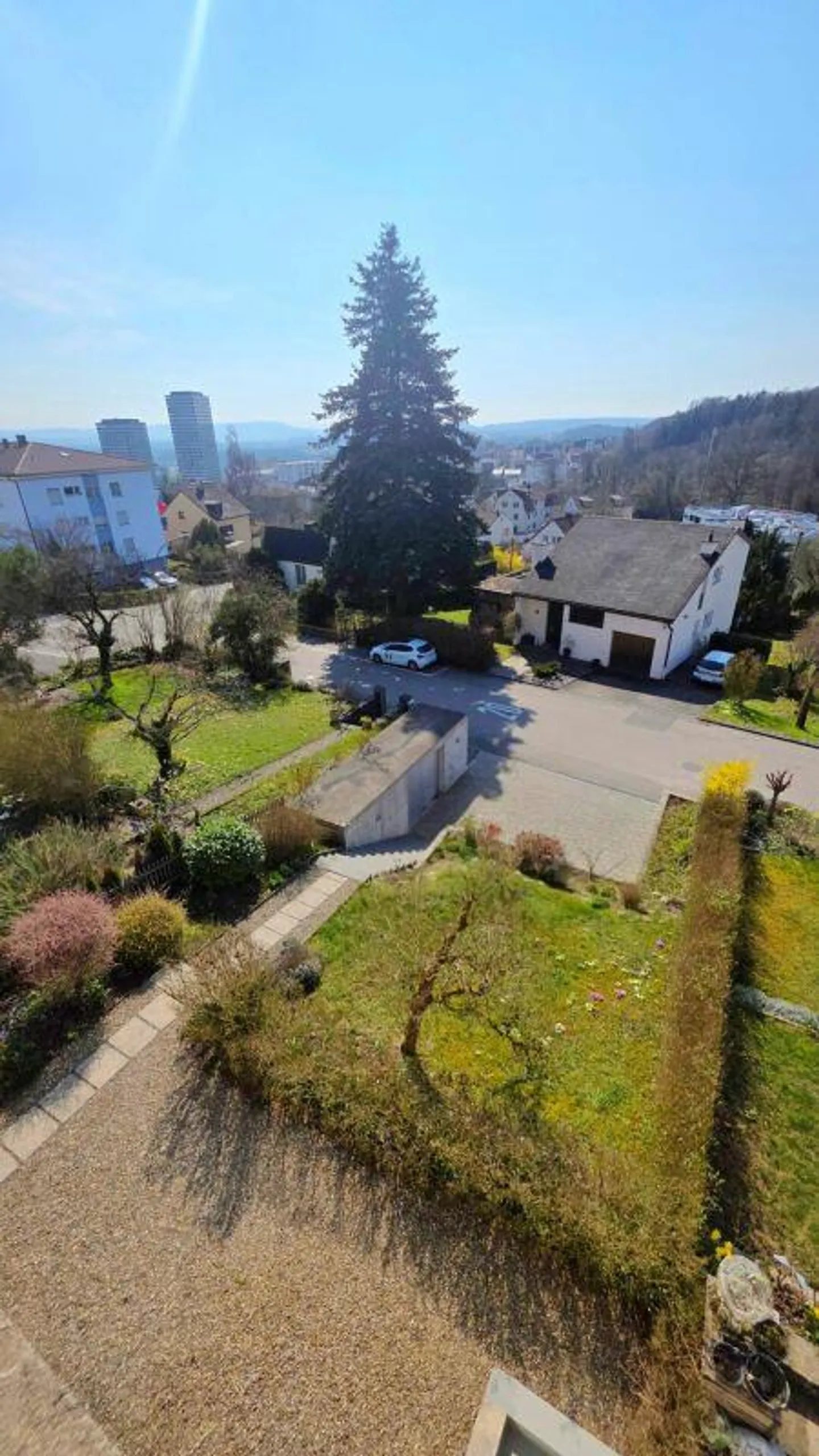 Occasione unica - Casa bifamiliare ristrutturata con stile in una posizione residenziale privilegiata - Foto 9 di 20