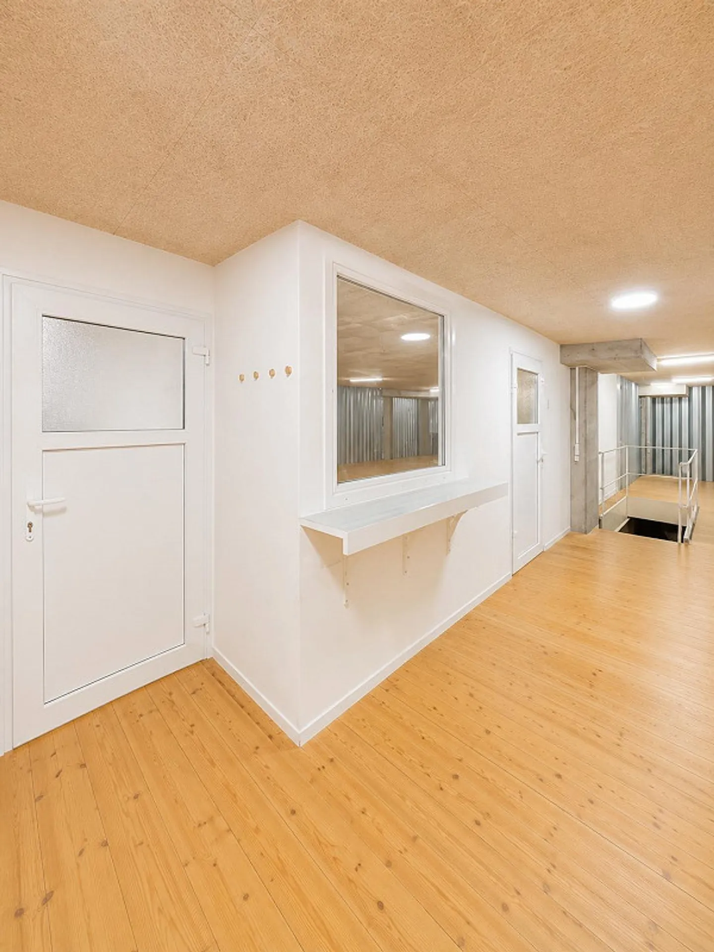 Espace de stockage à deux étages disponible à la location - Photo 7 sur 7