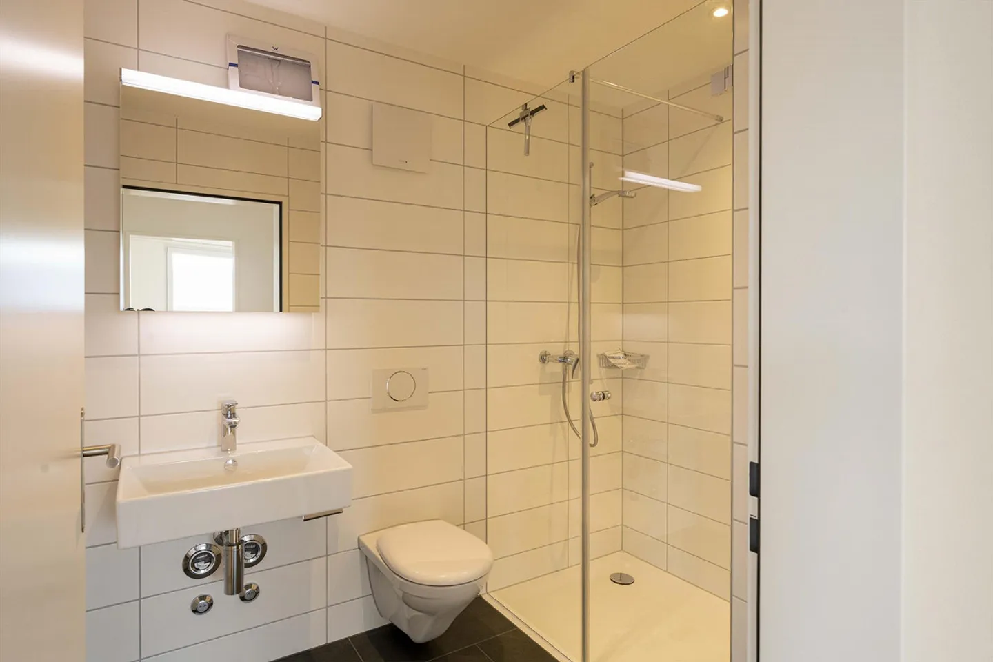 Appartement attrayant et lumineux de 3,5 pièces au 2ème étage - Photo 4 sur 13