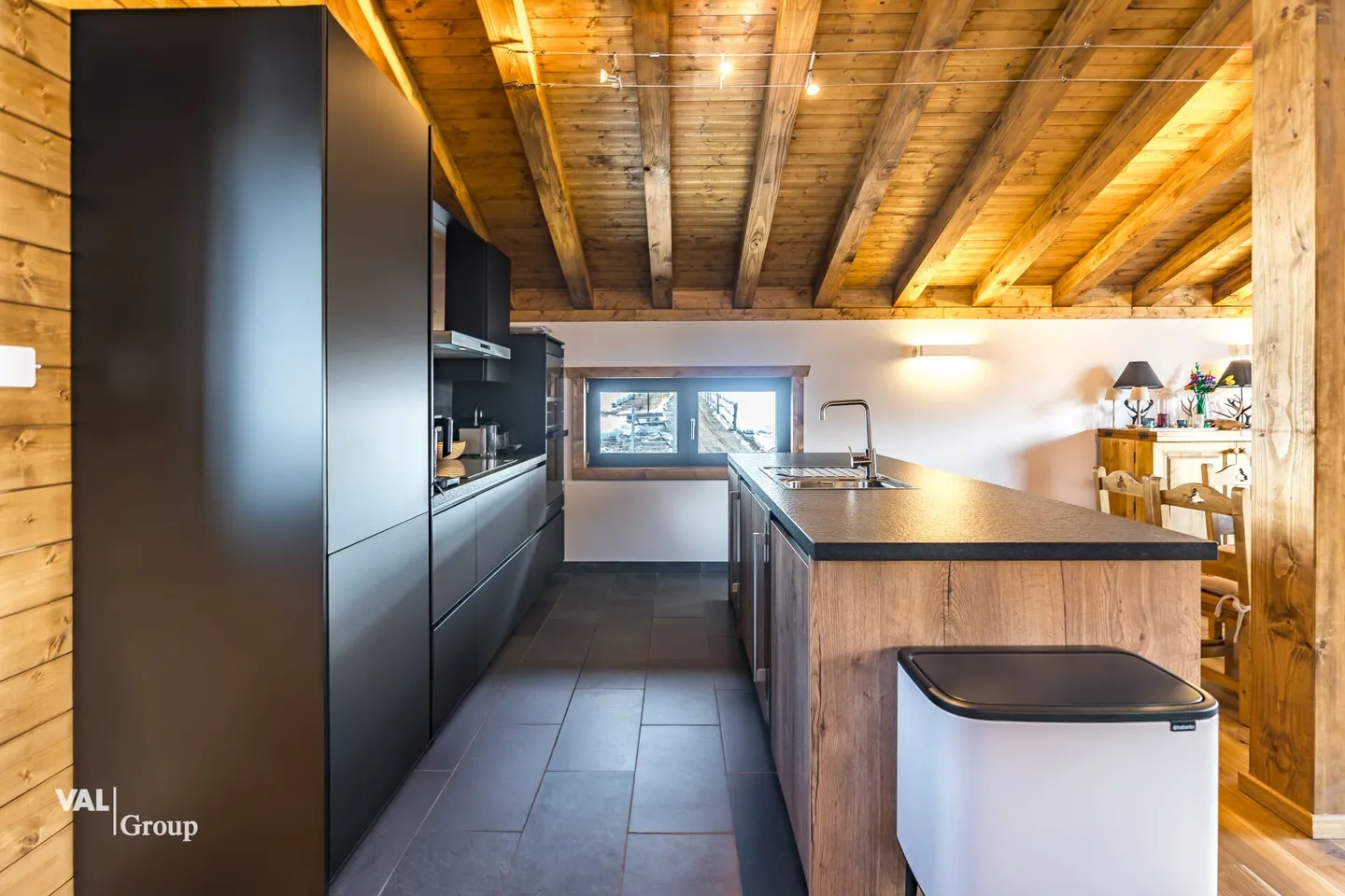 Exclusive Chalet in Grächen - Photo 6 of 9