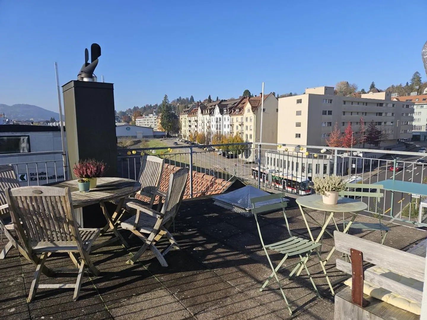 zentrale Wohnung mit toller Dachterrasse - Photo 3 of 12