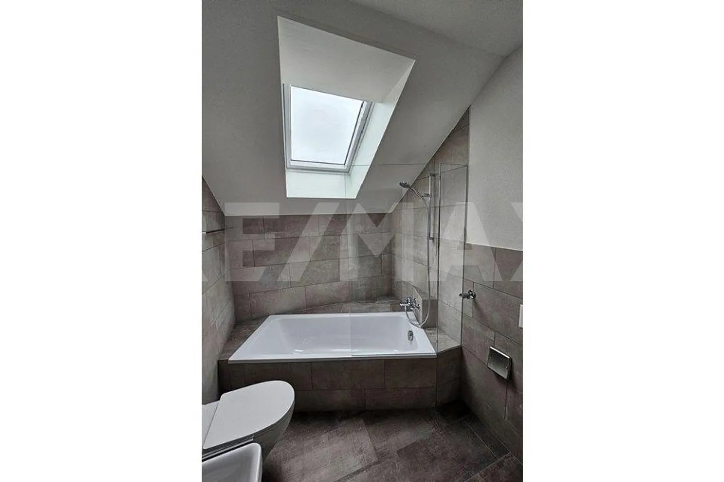 5.5-Zimmer Eigentumswohnung im Neubauprojekt "Smiledörfli Wydum Rorbas" - Haus 8 - Foto 9 von 13