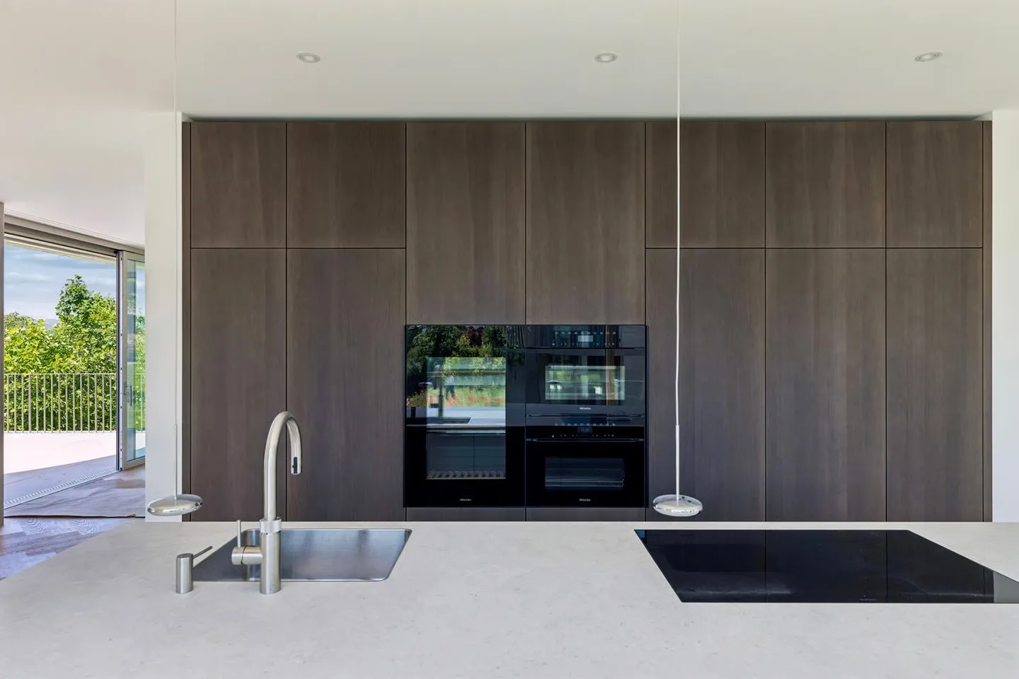 Exclusive new build villa with pool, lake views and premium finishes - Photo 7 of 46