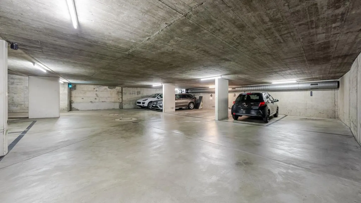 Place de parking souterrain sécurisé au cœur de Bâle - Photo 3 sur 3