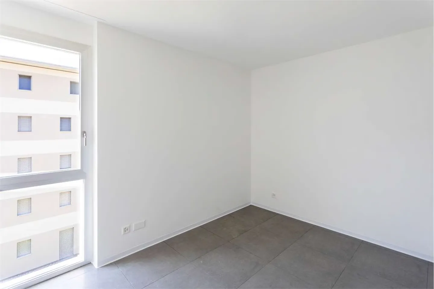 Bright Apartment - 3.5 Rooms - Photo 8 of 13