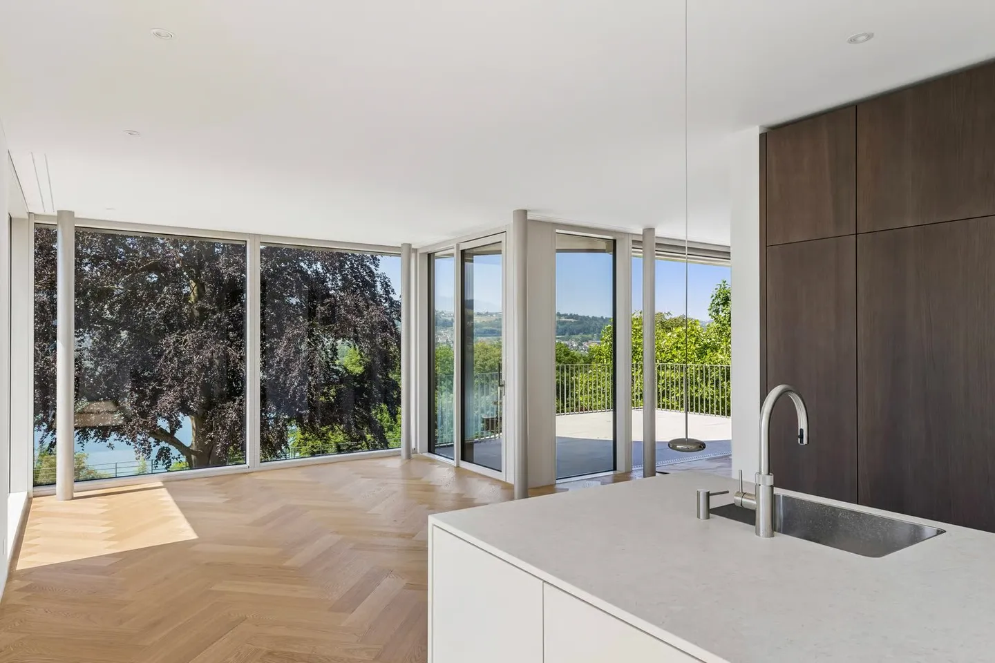 Exclusive new build villa with pool, lake views and premium finishes - Photo 13 of 46