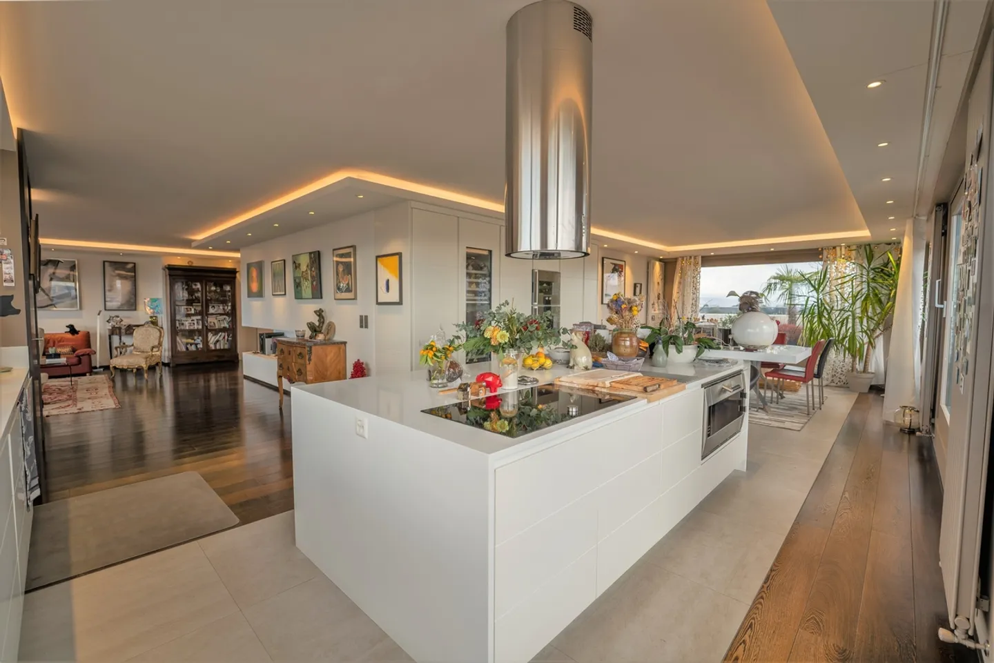 Dachgeschoß-Duplex mit atemberaubendem Blick auf Genève - Foto 2 von 7