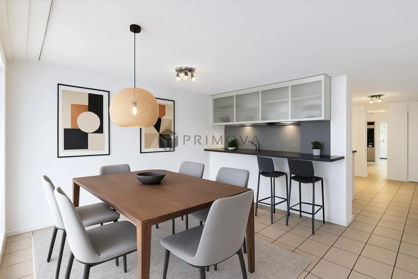 Maison familiale semi-détachée unique vous attend! - Photo 3 sur 18