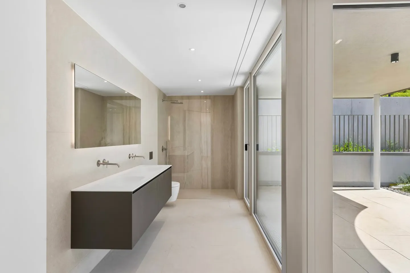 Exclusive new build villa with pool, lake views and premium finishes - Photo 18 of 46