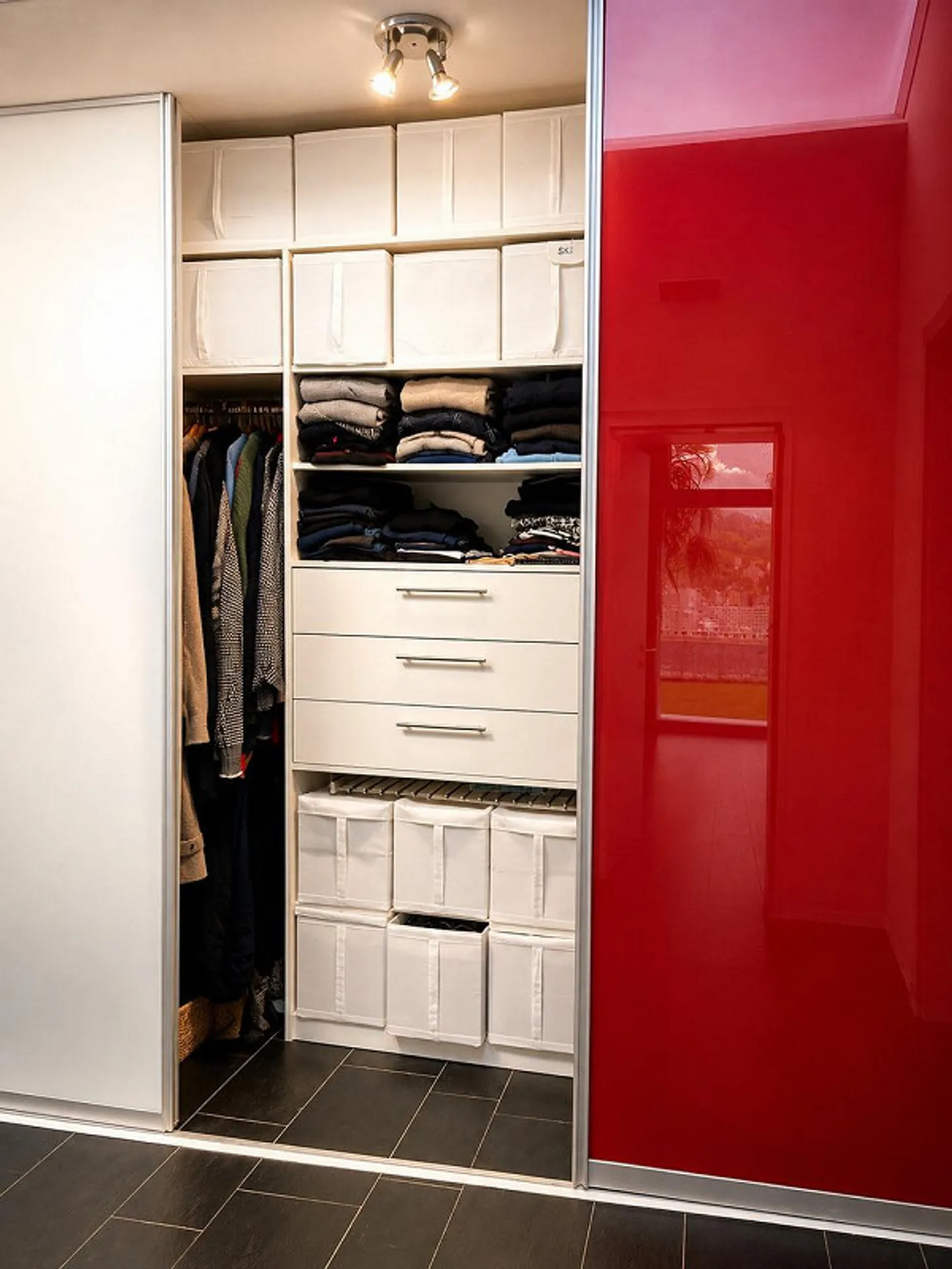 Exclusive and light-flooded apartment in a privileged location - Photo 12 of 13