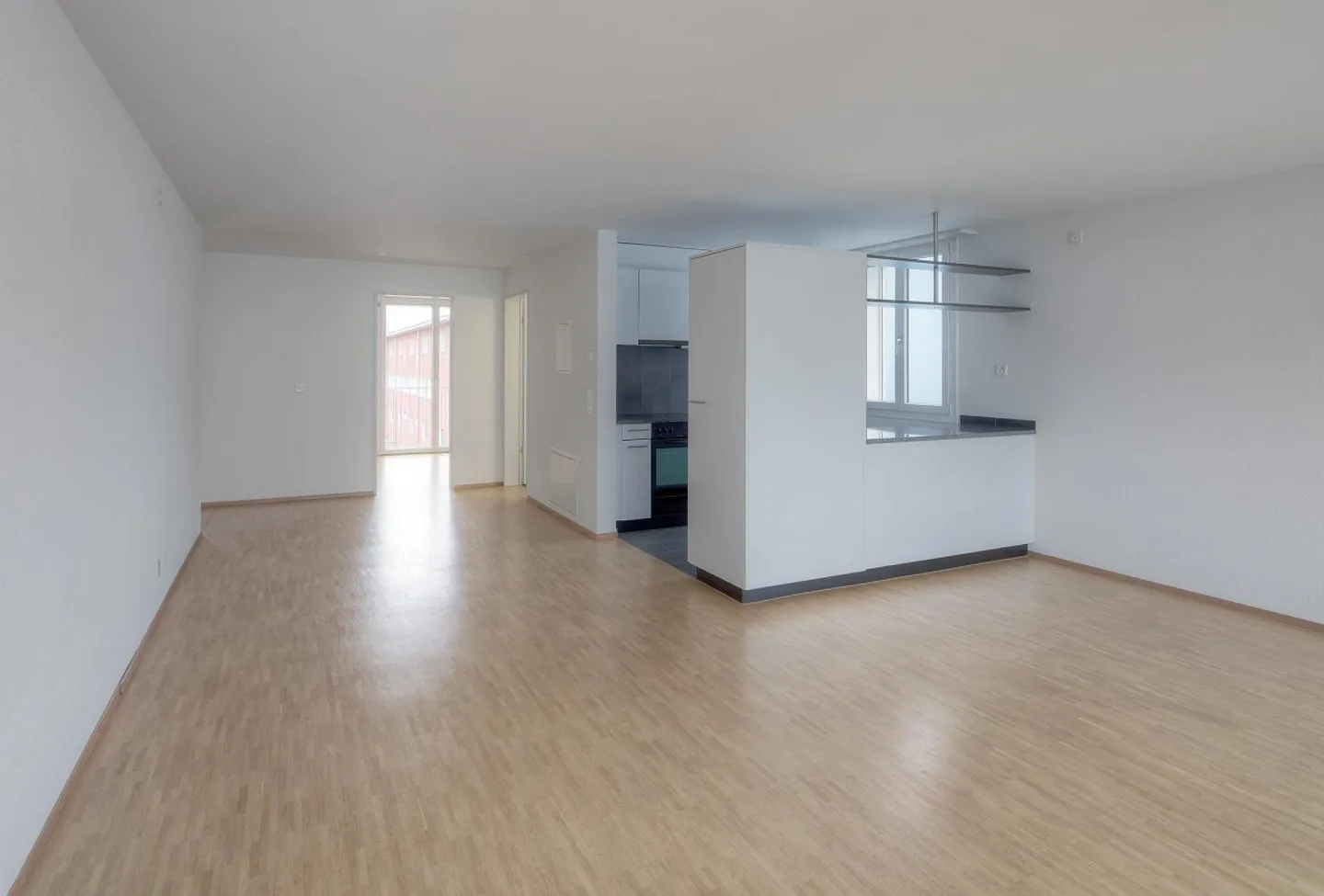 Beautifully green and yet close to the city! - Rent without deposit - Photo 3 of 6