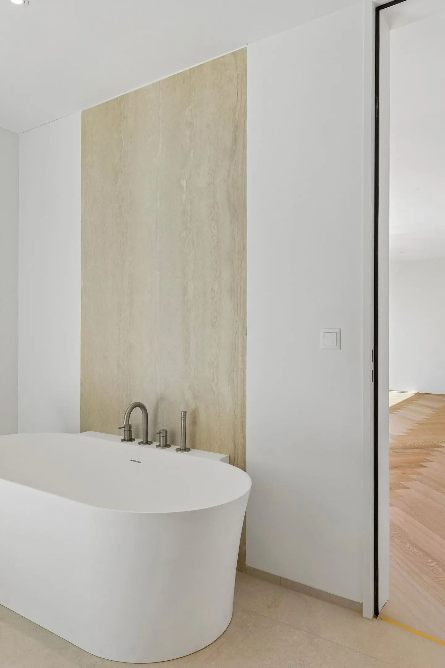 Exclusive new build villa with pool, lake views and premium finishes - Photo 20 of 46