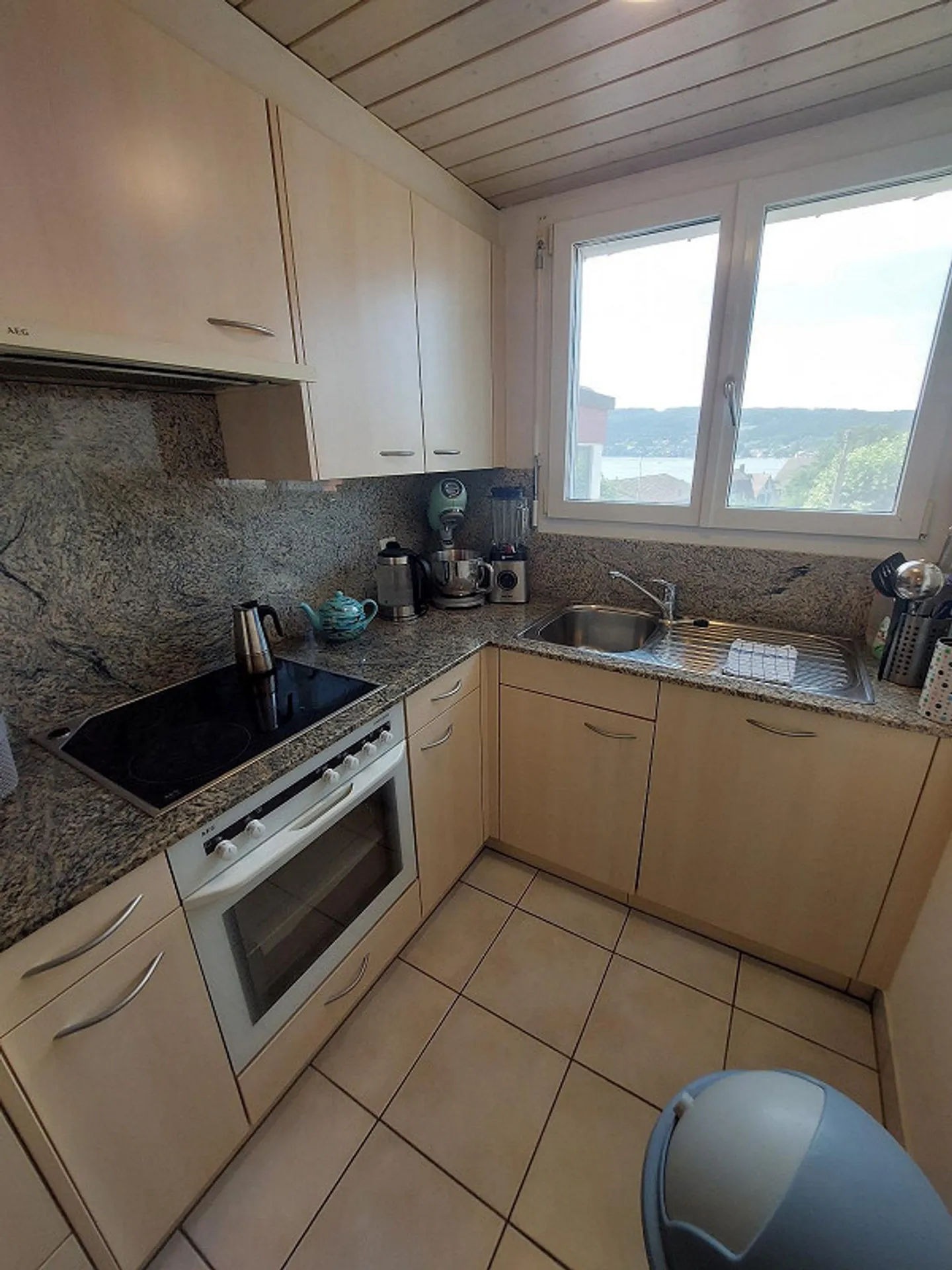 Charmante Wohnung mit Seesicht - Foto 8 von 8