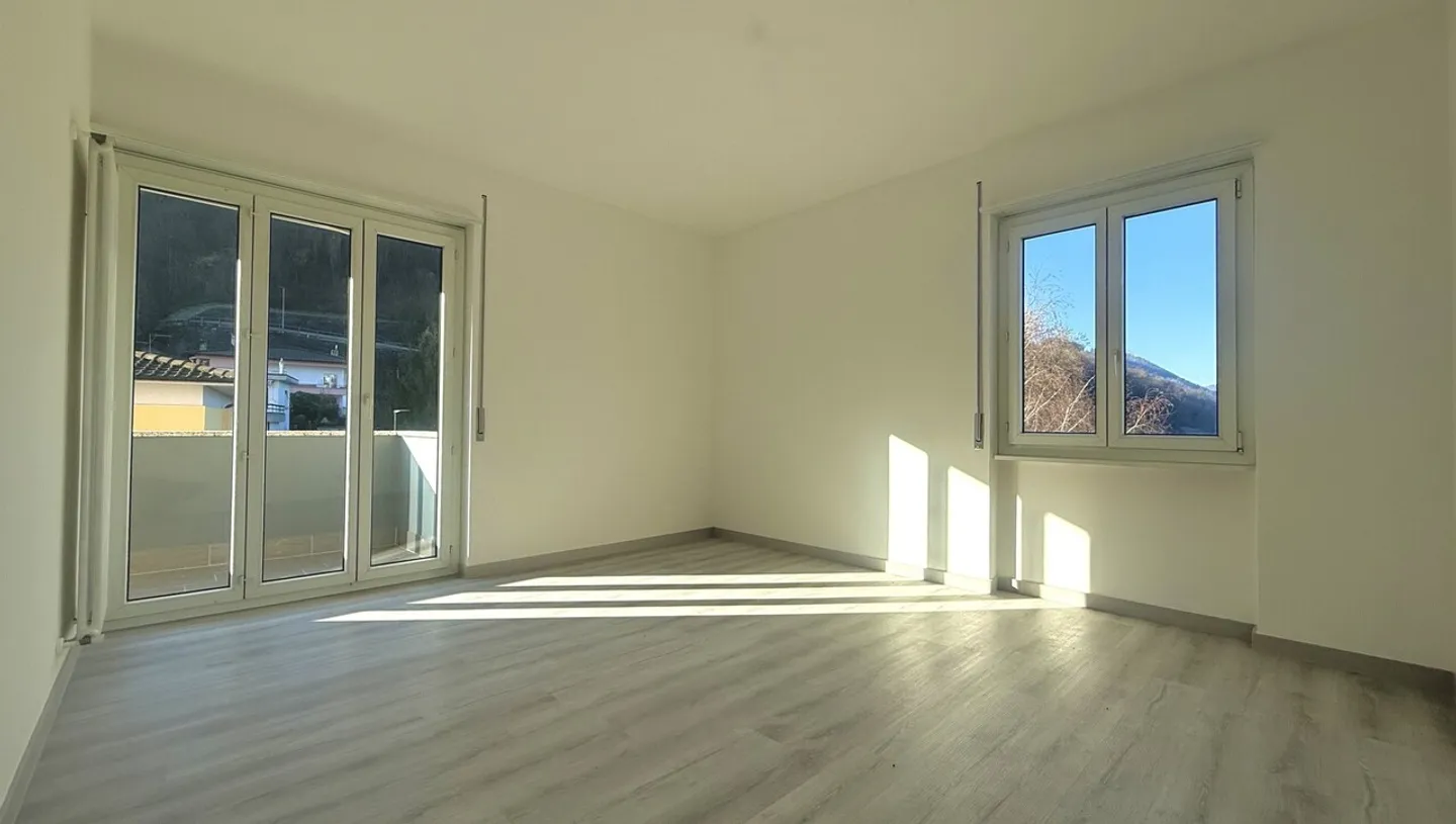 Appartamento ristrutturato di 3,5 locali a Chiasso - Foto 5 di 9