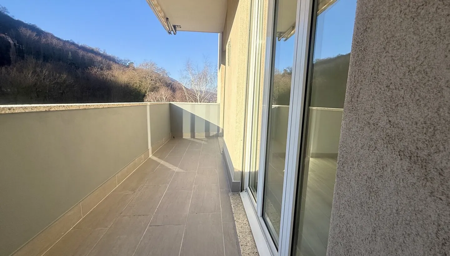 Appartamento ristrutturato di 3,5 locali a Chiasso - Foto 2 di 9