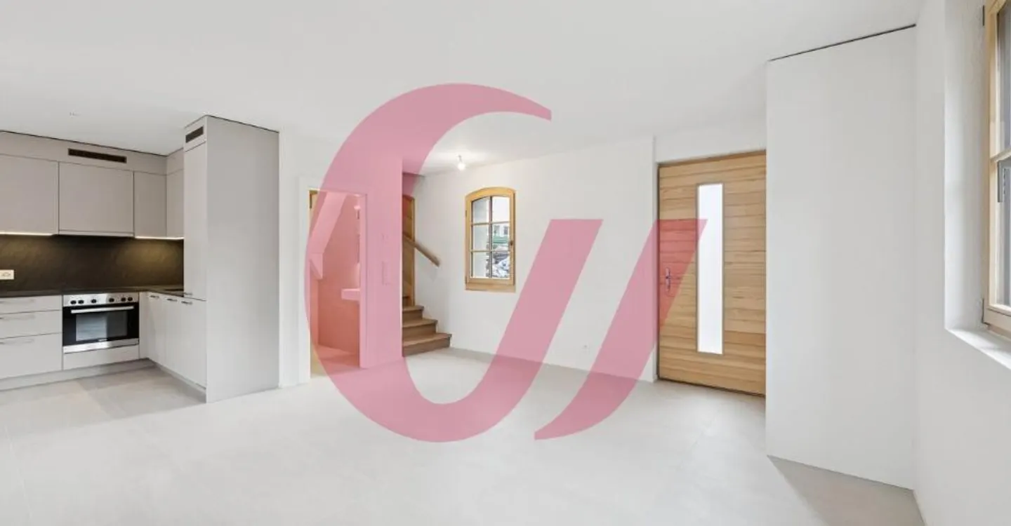 DREIETAGENWOHNUNG MIT 4,5 ZIMMERN IN ROMONT - Foto 3 von 9