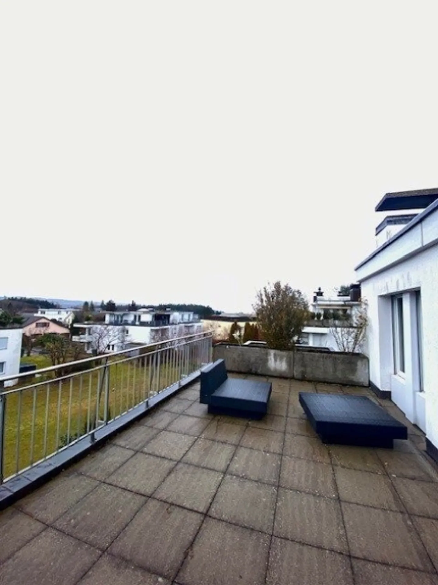 Appartement en attique de 4,5 pièces avec grande terrasse et belle vue - Photo 12 sur 12