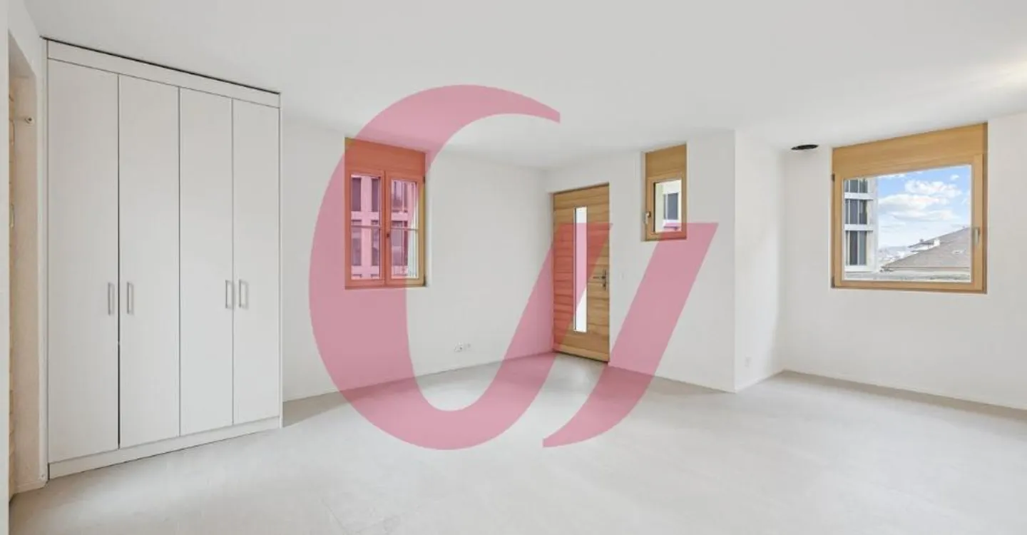 DREIETAGENWOHNUNG MIT 4,5 ZIMMERN IN ROMONT - Foto 4 von 9