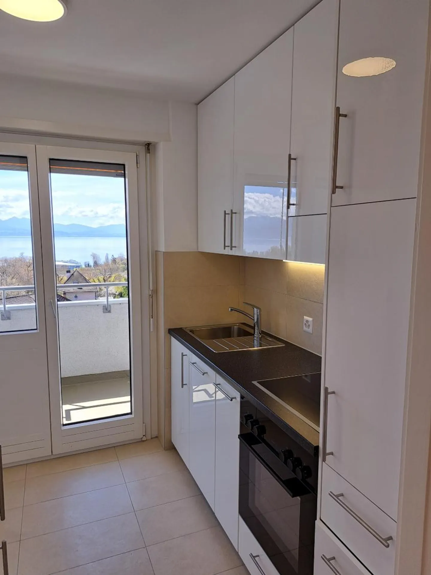 Wohnung - Foto 2 von 3