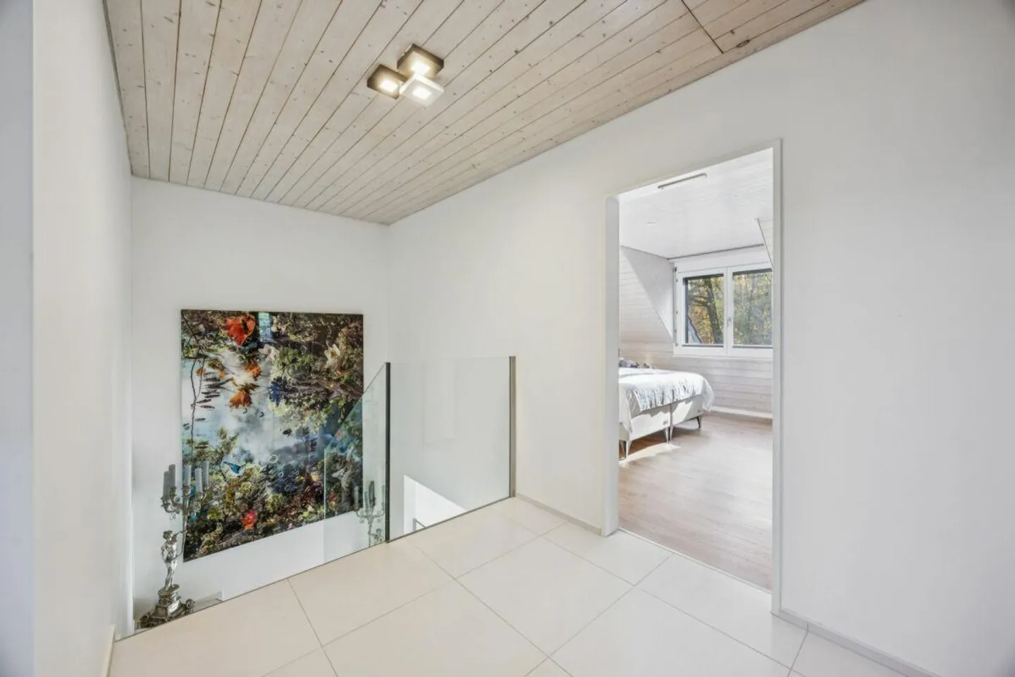 Vivre dans le vert : jardin, intimité et accès direct à la forêt - Photo 9 sur 14