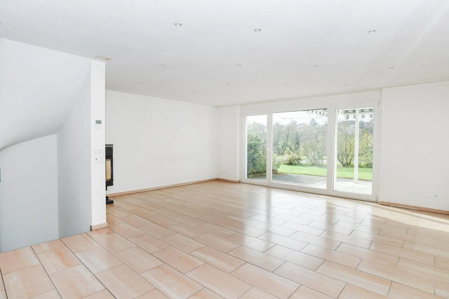 Idillio familiare con giardino e vista sul verde - basta trasferirsi! - Foto 3 di 16