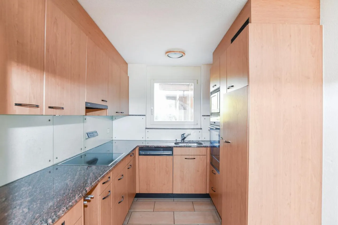 Idillio familiare con giardino e vista sul verde - basta trasferirsi! - Foto 8 di 16